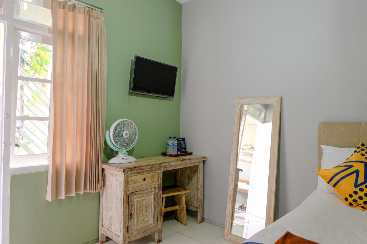 Spot On 1712 Griya Shanta Residence Malang Esterno foto