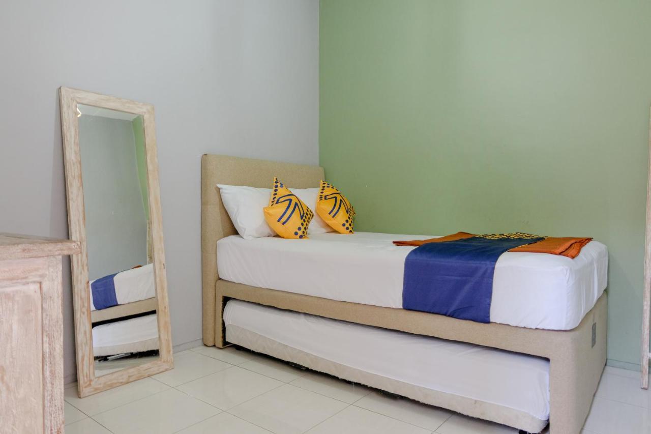 Spot On 1712 Griya Shanta Residence Malang Esterno foto