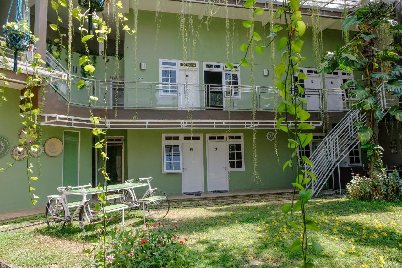 Spot On 1712 Griya Shanta Residence Malang Esterno foto